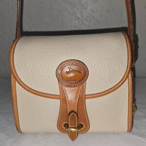 Vintage Dooney & Bourke Essex SMALL Cream All Weather Leather AWL Crossbody